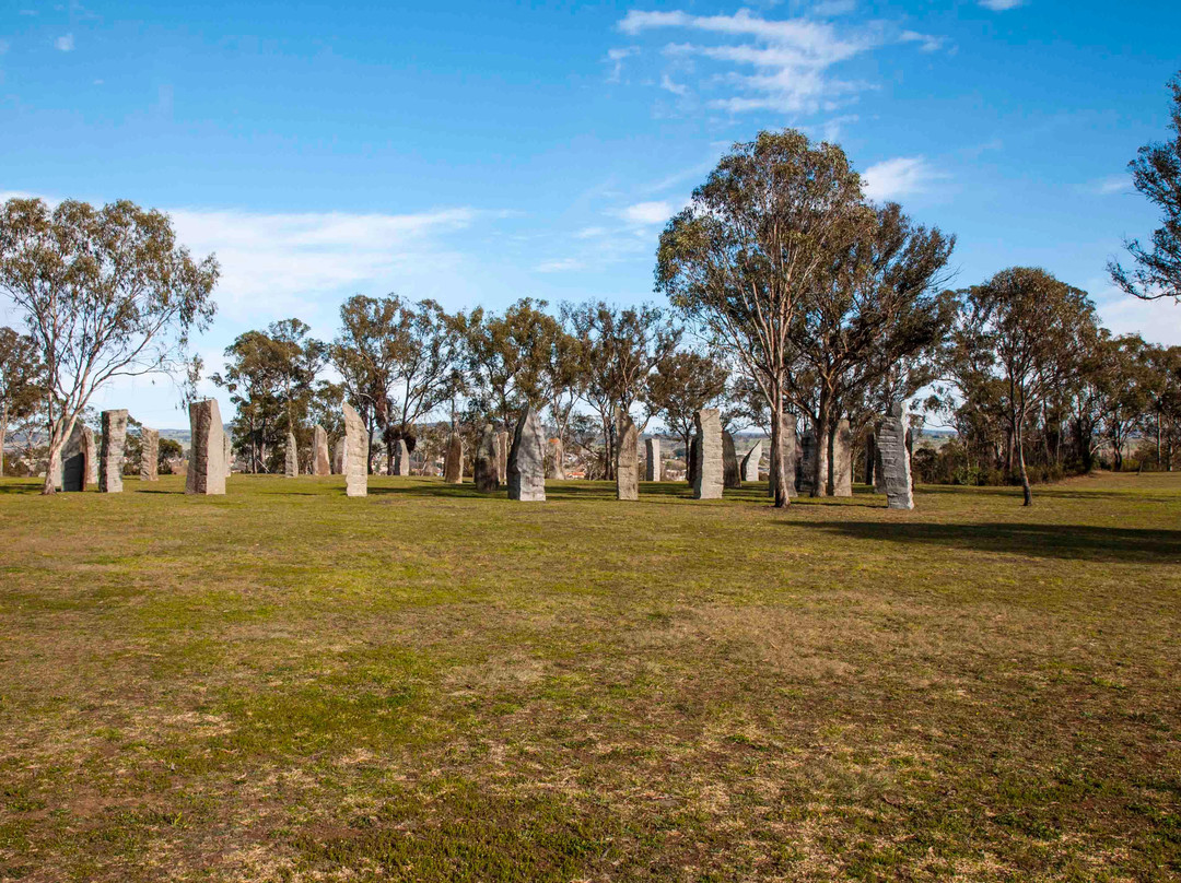 Australian Standing Stones景点图片
