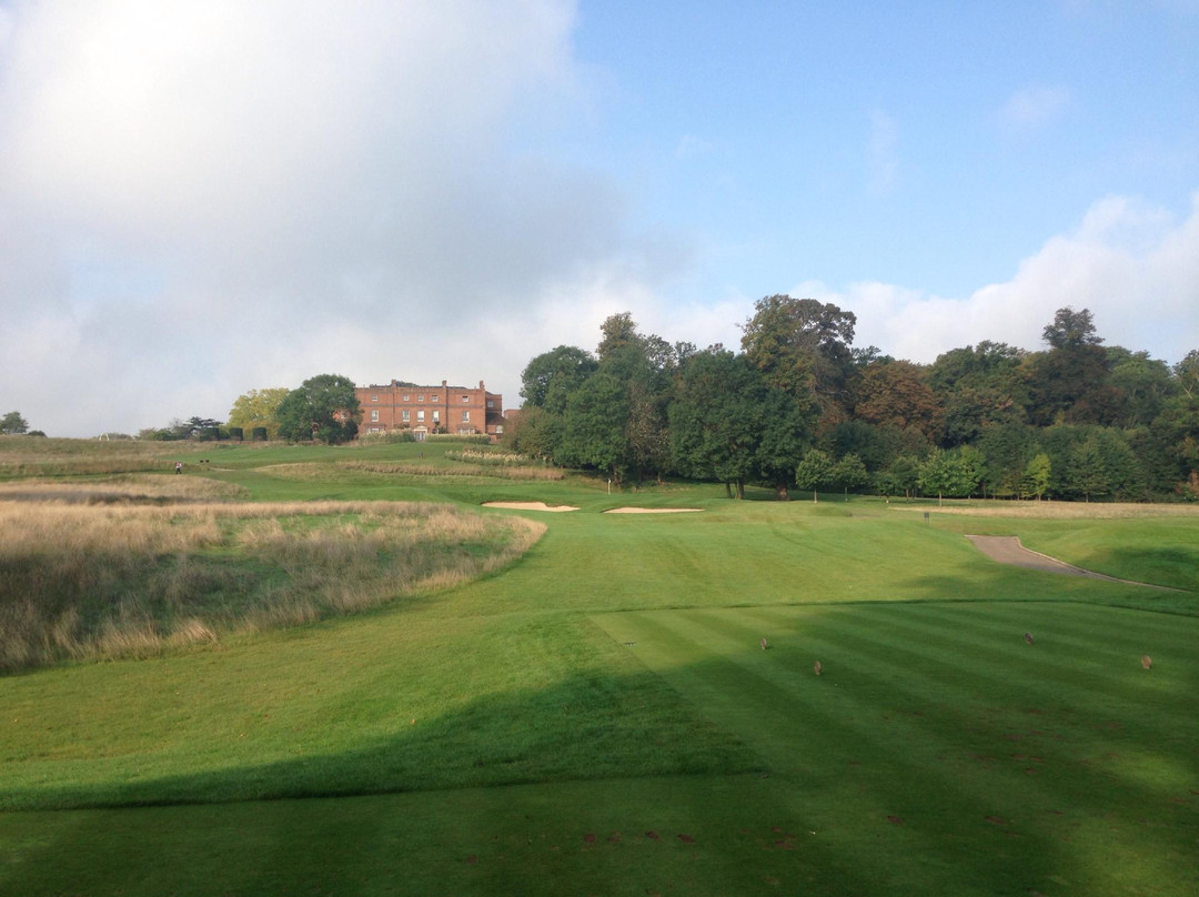 Golf at The Grove景点图片