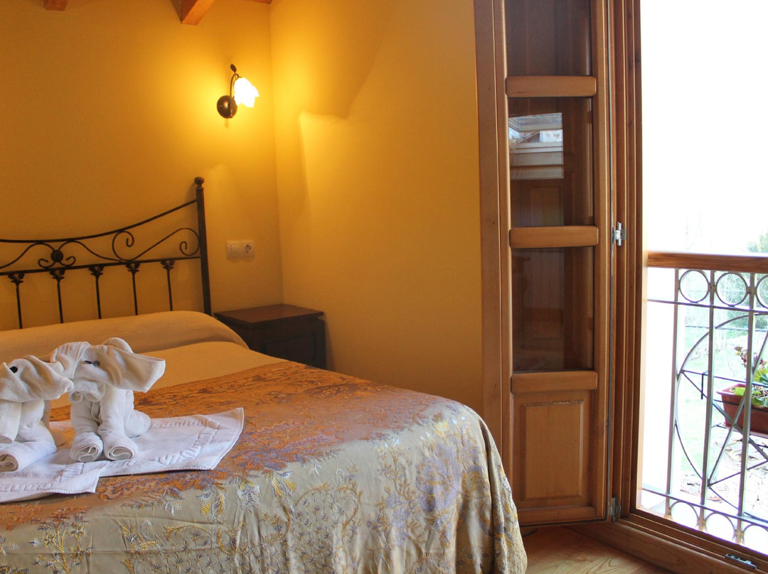 Apartamentos Rurales El Bedular