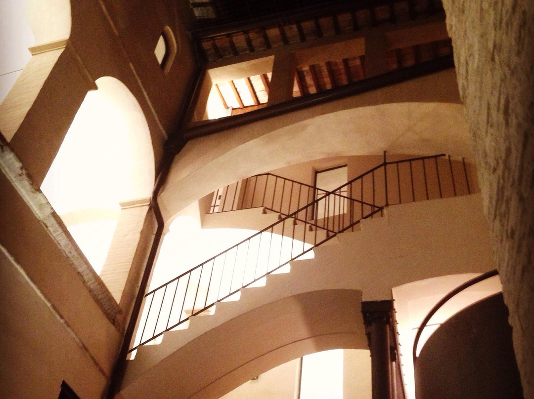 Museo Capitolare Diocesano e Cripta di San Feliciano-福利尼奥必去景点