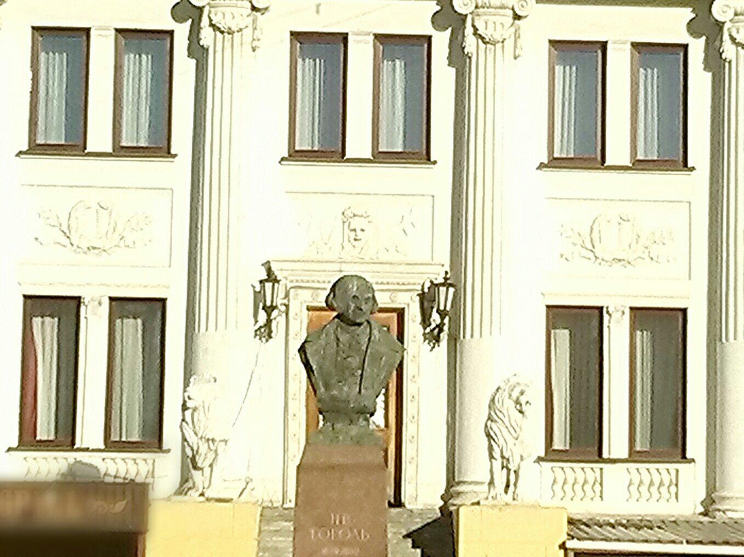 N. V. Gogol monument-伏尔加格勒必去景点