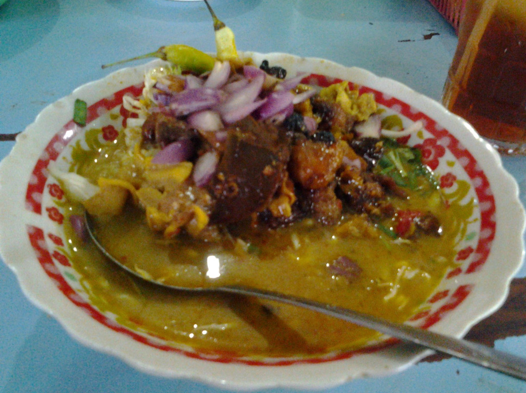 Nganjuk餐馆和美食-Nasi Becek Pojok