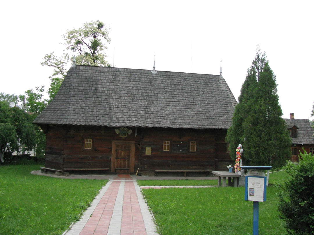St. Nicholas Wooden Church-Chernivtsi必去景点
