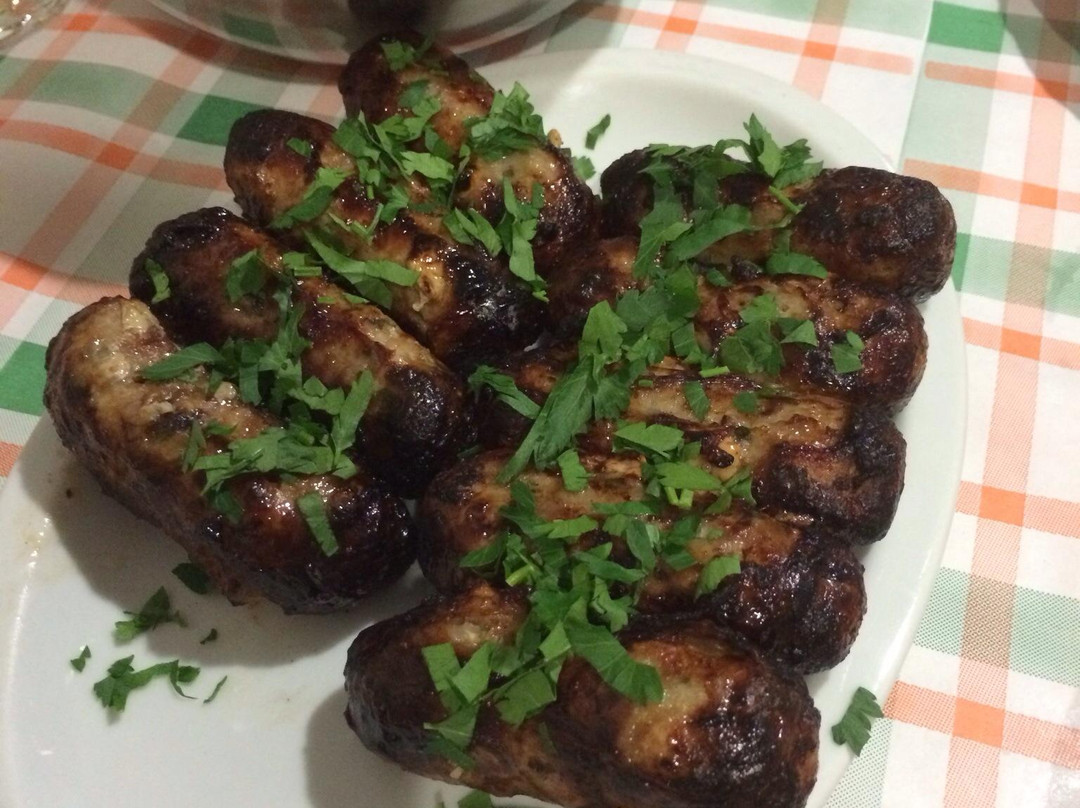 Mandres餐馆和美食-Taverna Kyriakos