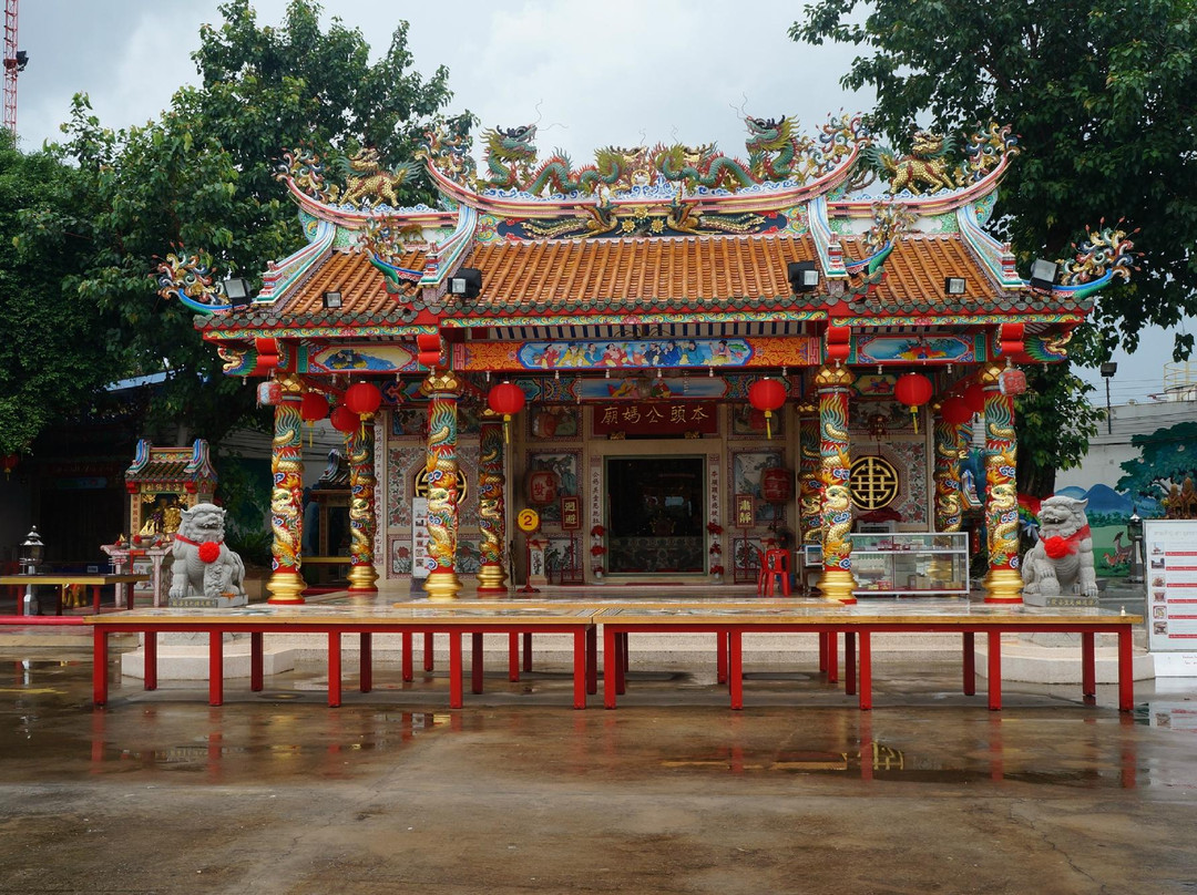 Sanjao Phuya Chinese Temple景点图片