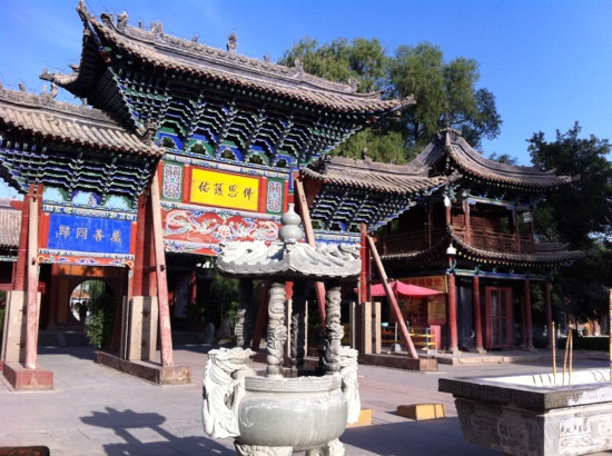 张掖大佛寺景点图片