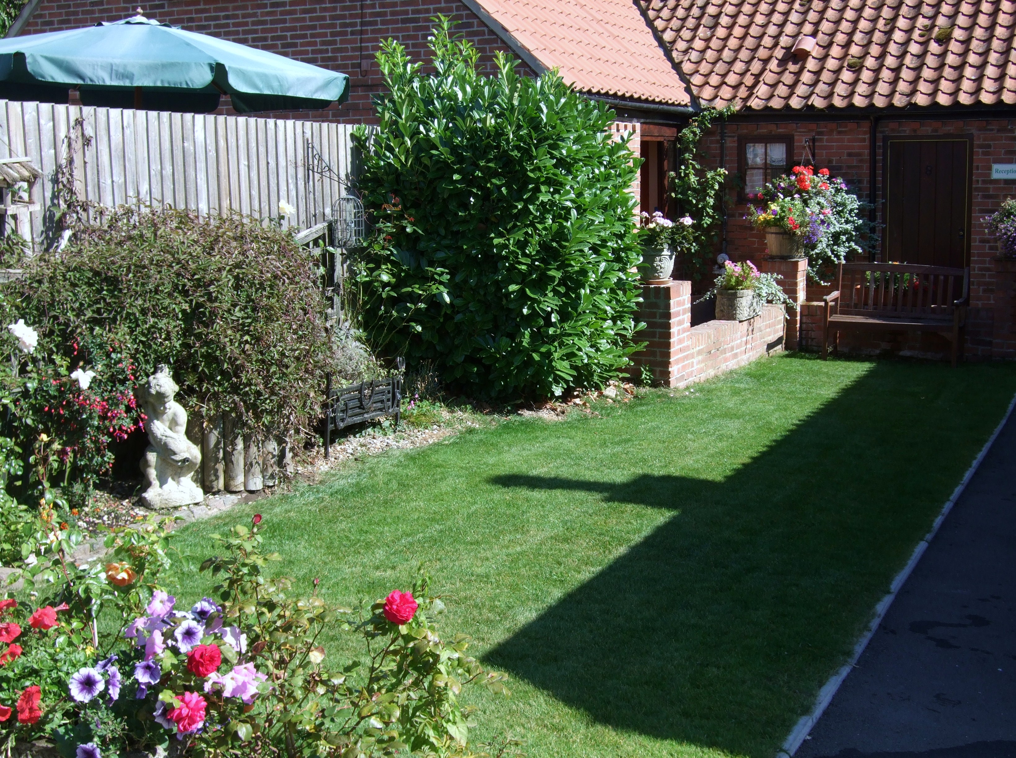 Willow Tree Cottages-官方