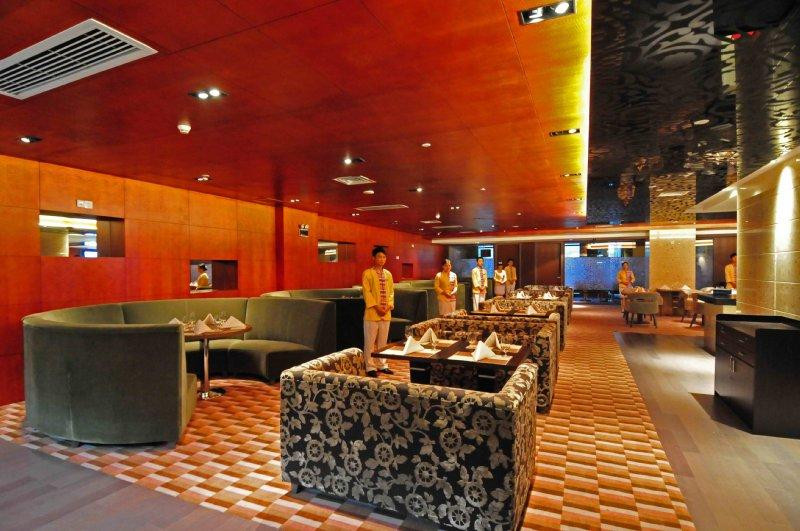 中保国际酒店主图