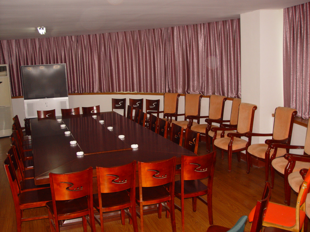 华瑞大酒店主图