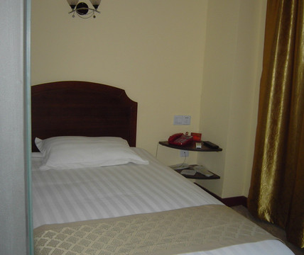 速8酒店上海浦东机场晨阳路店主图