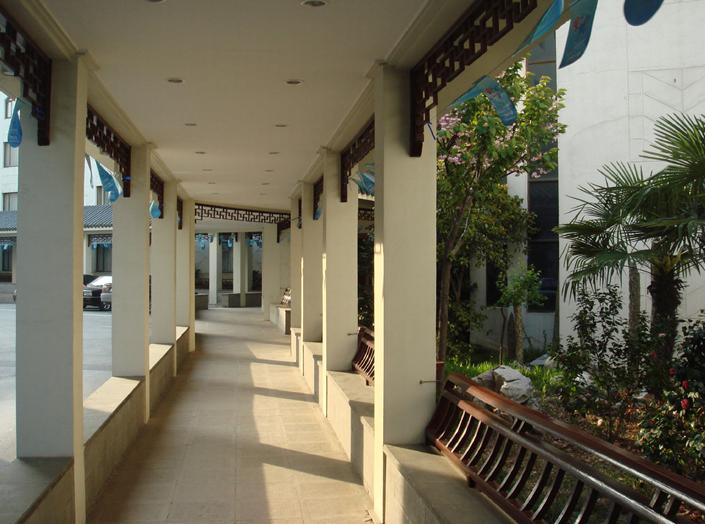 黑颈鹤大酒店-客卧