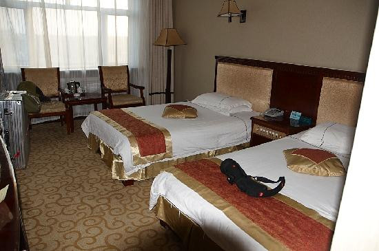 格尔木市酒店住宿-中山宾馆