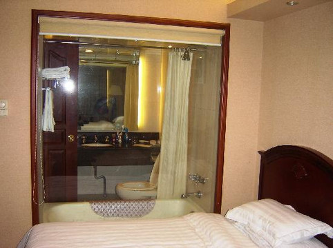 罗湖大酒店主图