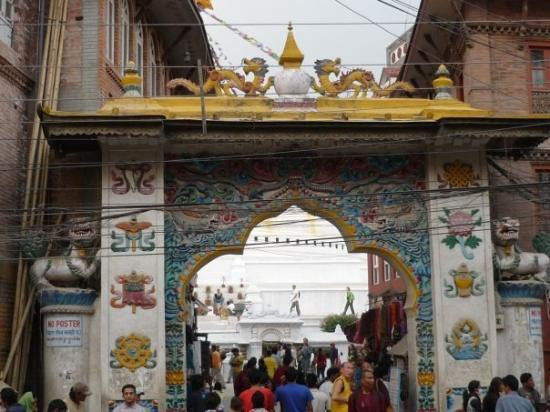 博大哈佛塔-加德满都必去景点