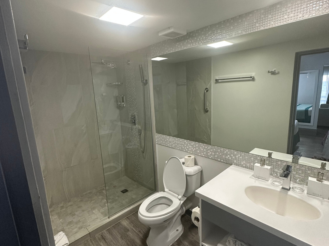 南加普大酒店主图