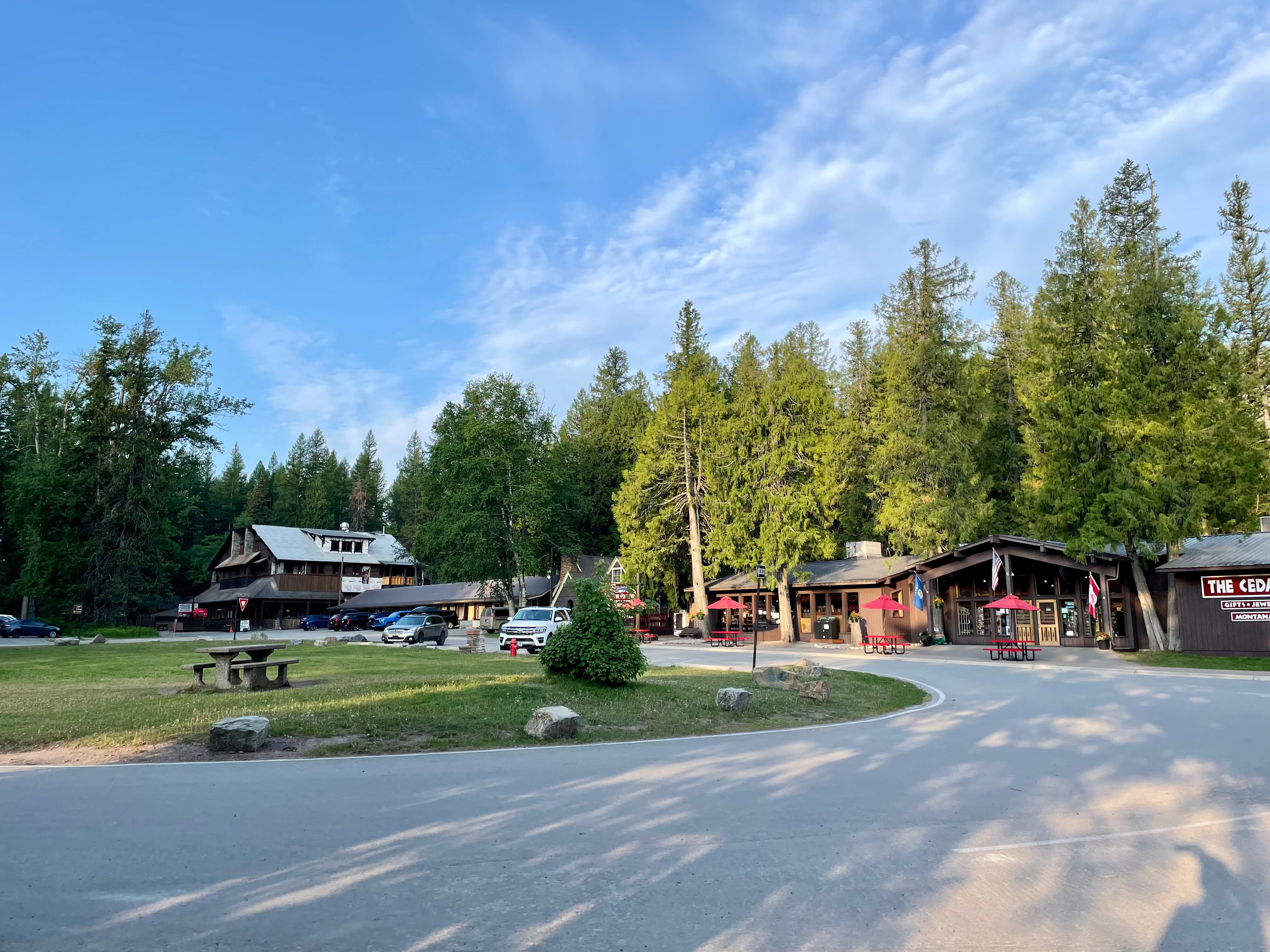 Apgar Village Lodge-官方