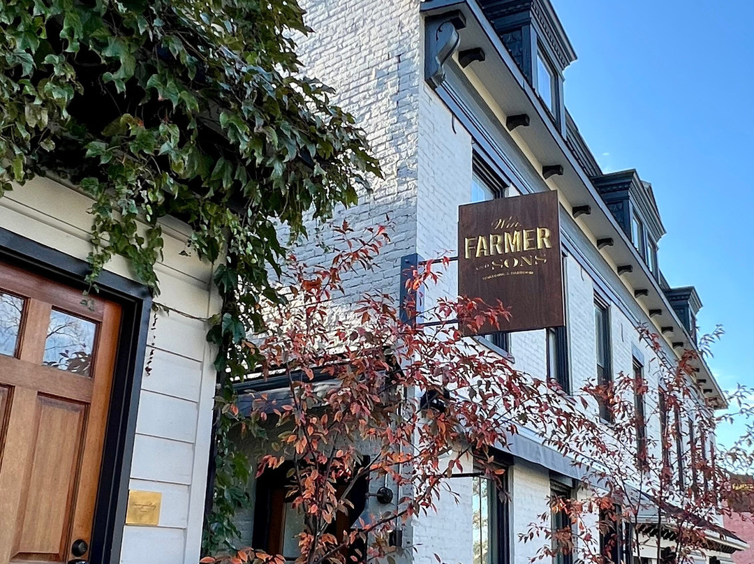 Wm Farmer and Sons Boarding & Barroom主图