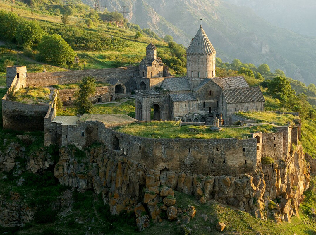 Medieval Goris Cave Dwellings-戈尔斯必去景点