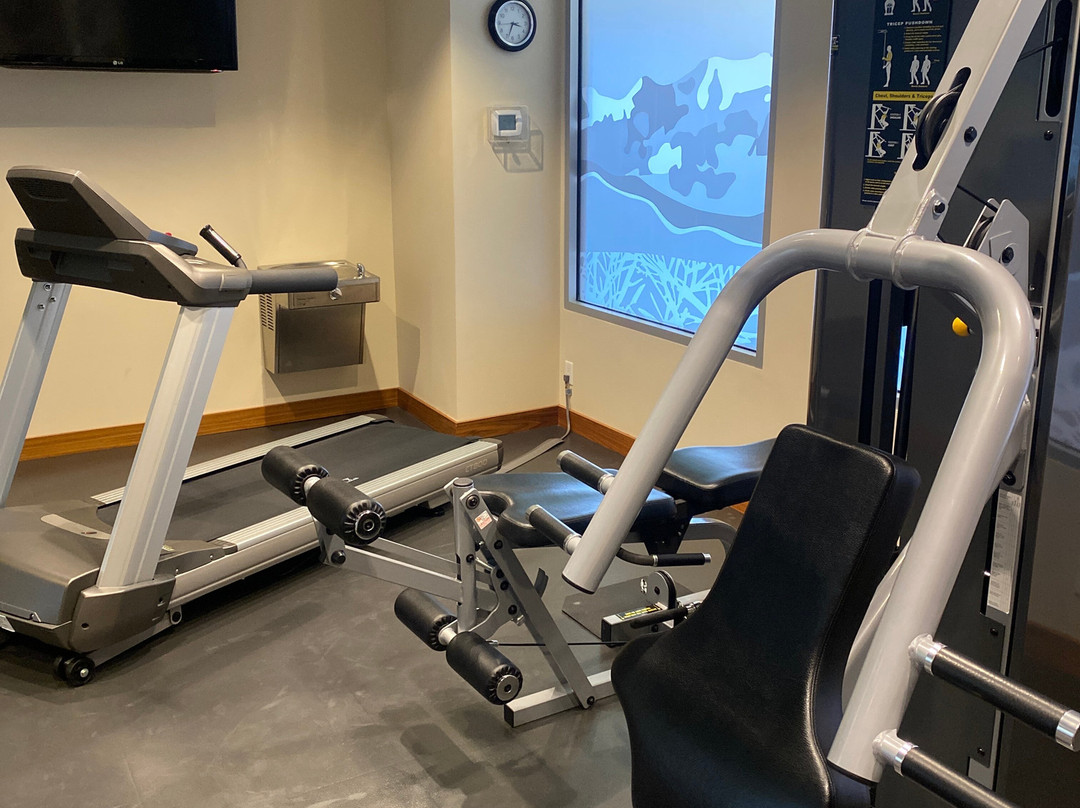 Mountain View Inn & Suites主图