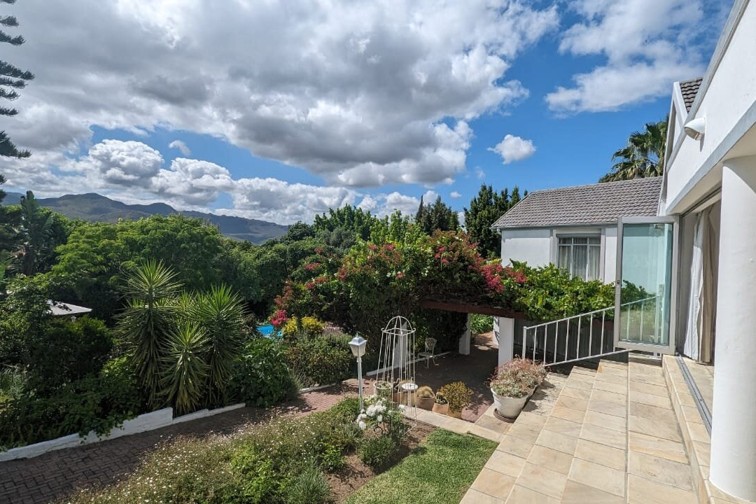 Alba House Bed and Breakfast主图