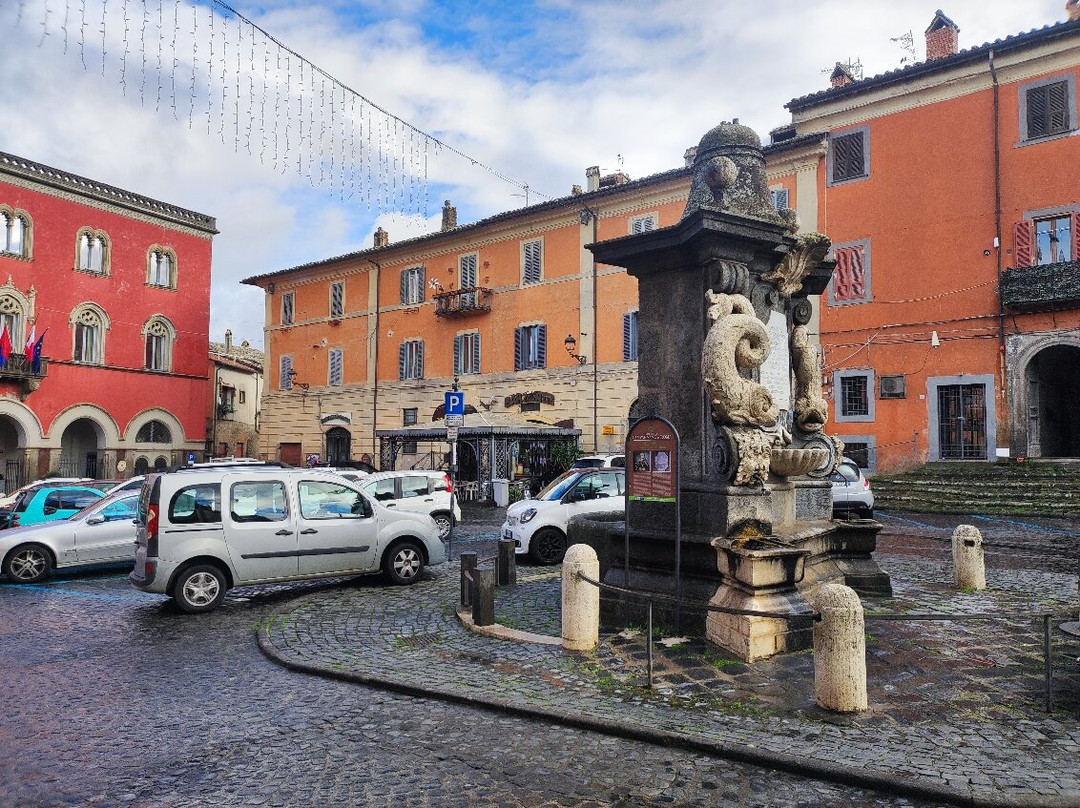 Piazza Cesare Leonelli景点图片