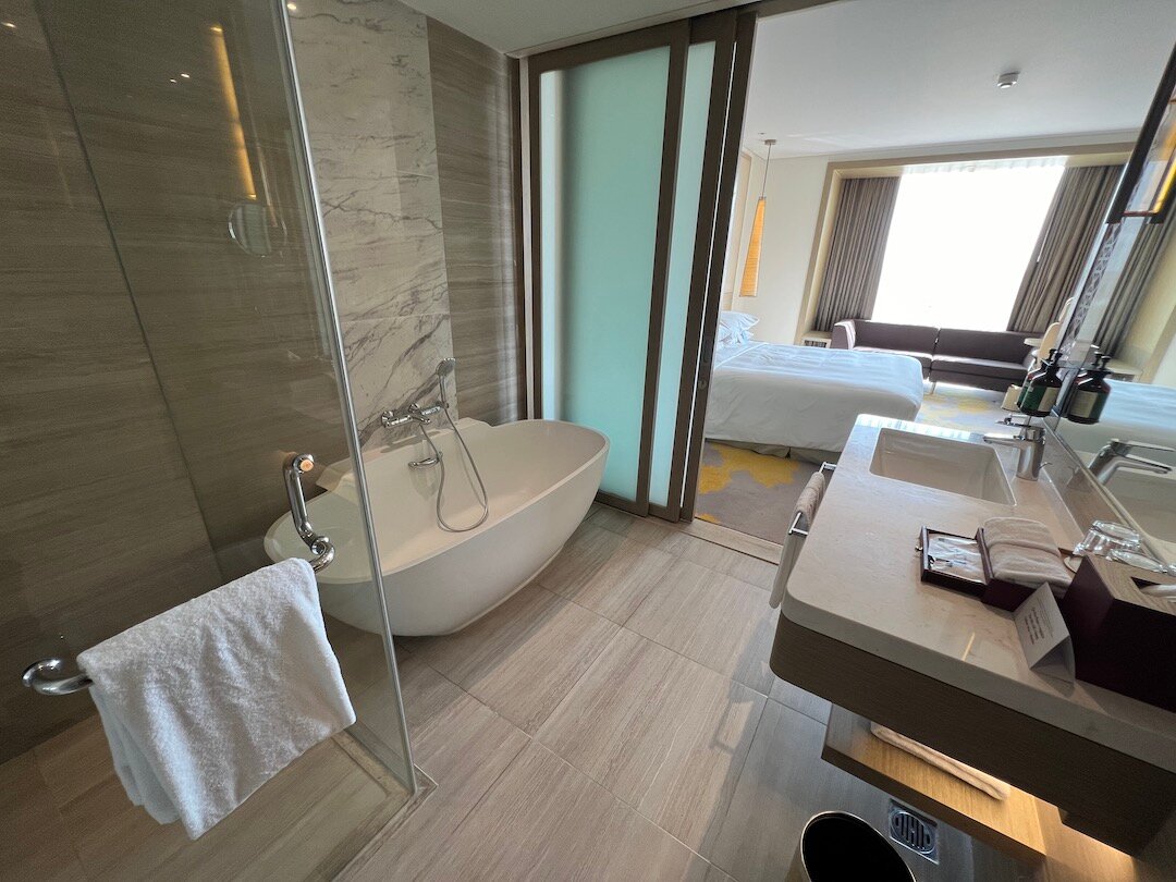 Crowne Plaza Vientiane, an IHG Hotel-浴室