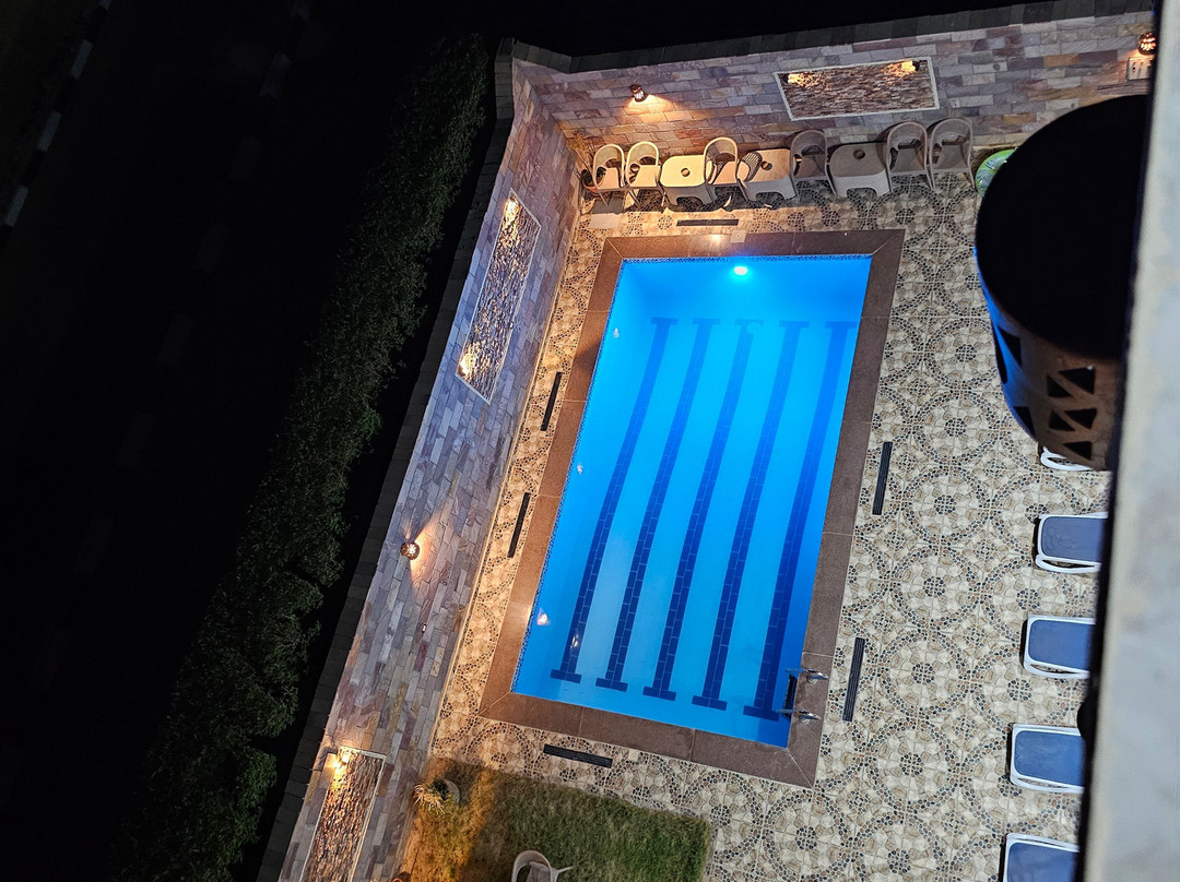 Royal Mountain Hotel主图