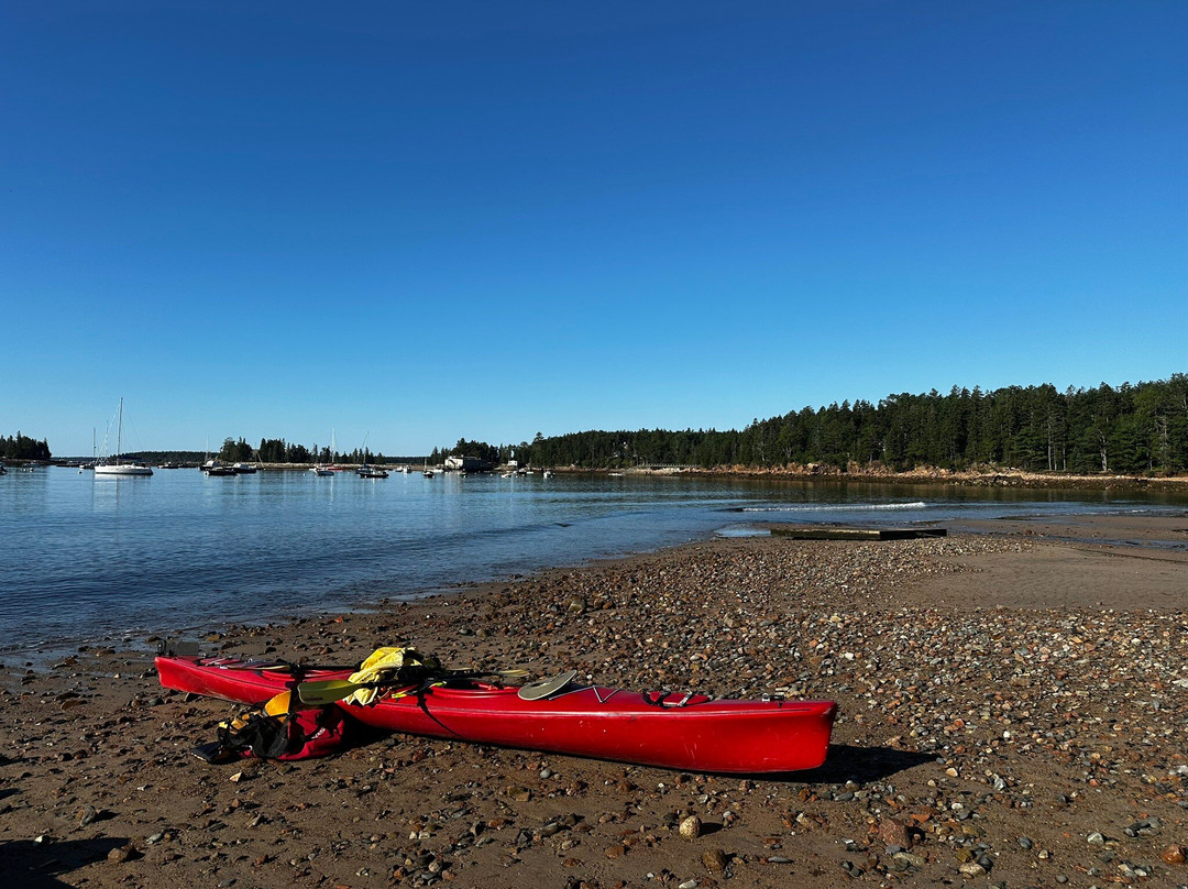 Discover Acadia’s Best Kept Secret: Personalized Kayak Tours with Paddling Beaches-巴港必去景点