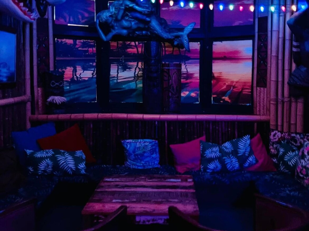 Ollie Vees Tiki Lounge景点图片