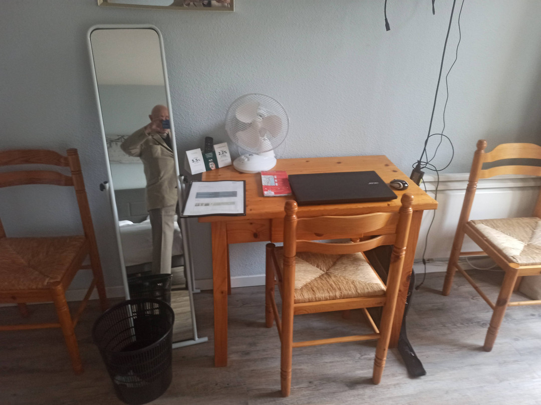 Hotel Le Saint Clement主图