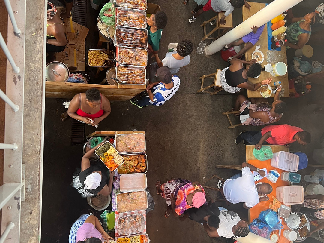 Farol de D. Maria Pia-培亚必去景点