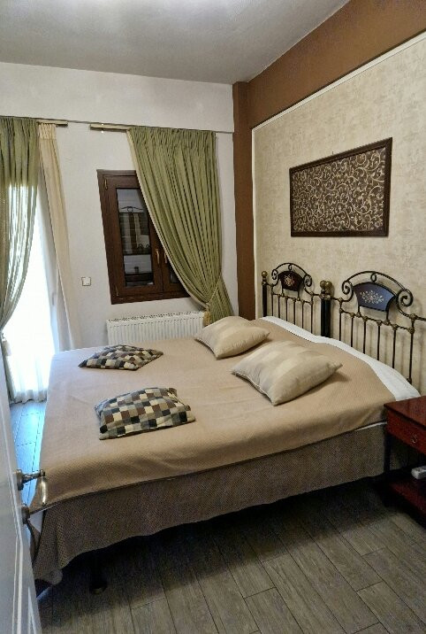 Xenónas Goúsias主图