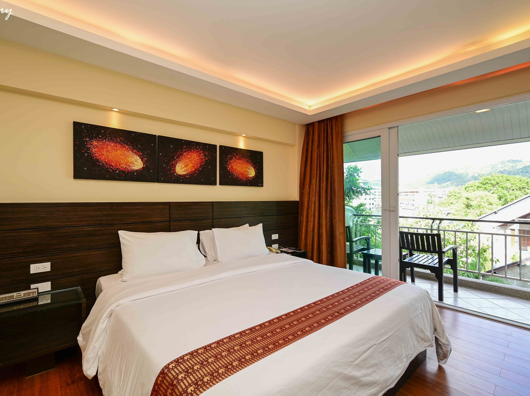 马尔温泉度假酒店主图