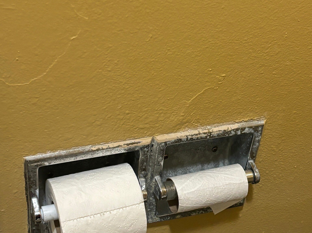 韦斯拉科速8酒店主图