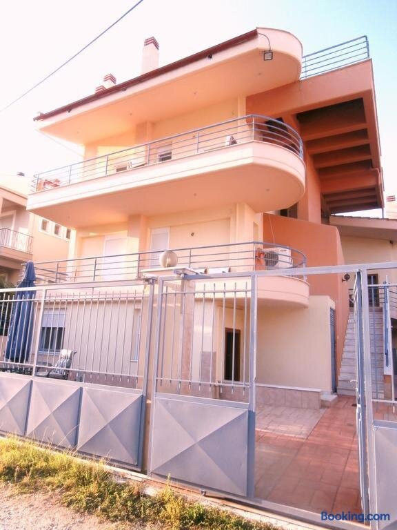 Dimitrios Apartments