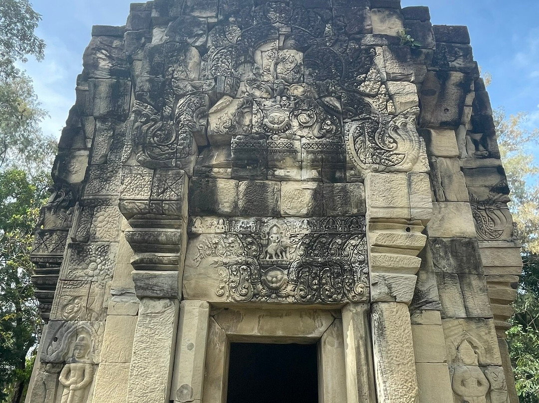 Prasat Ban Pluang-巴塞必去景点