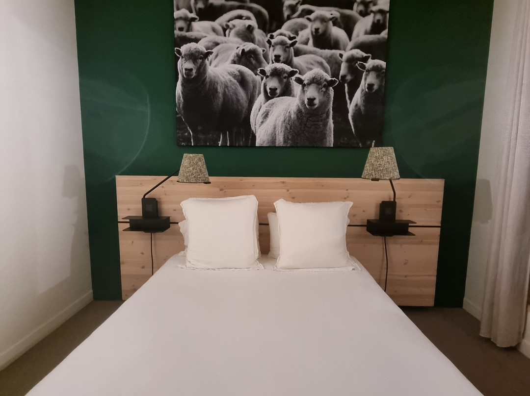 Bercail Hotel主图