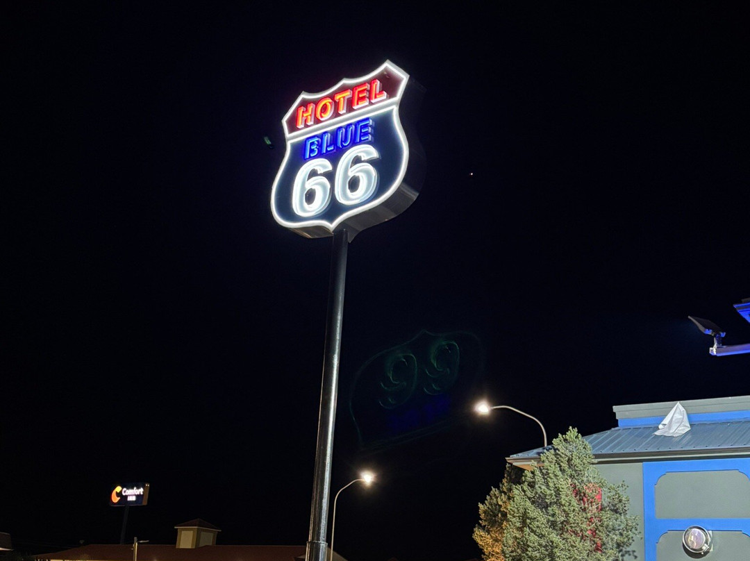 Hotel Blue 66主图