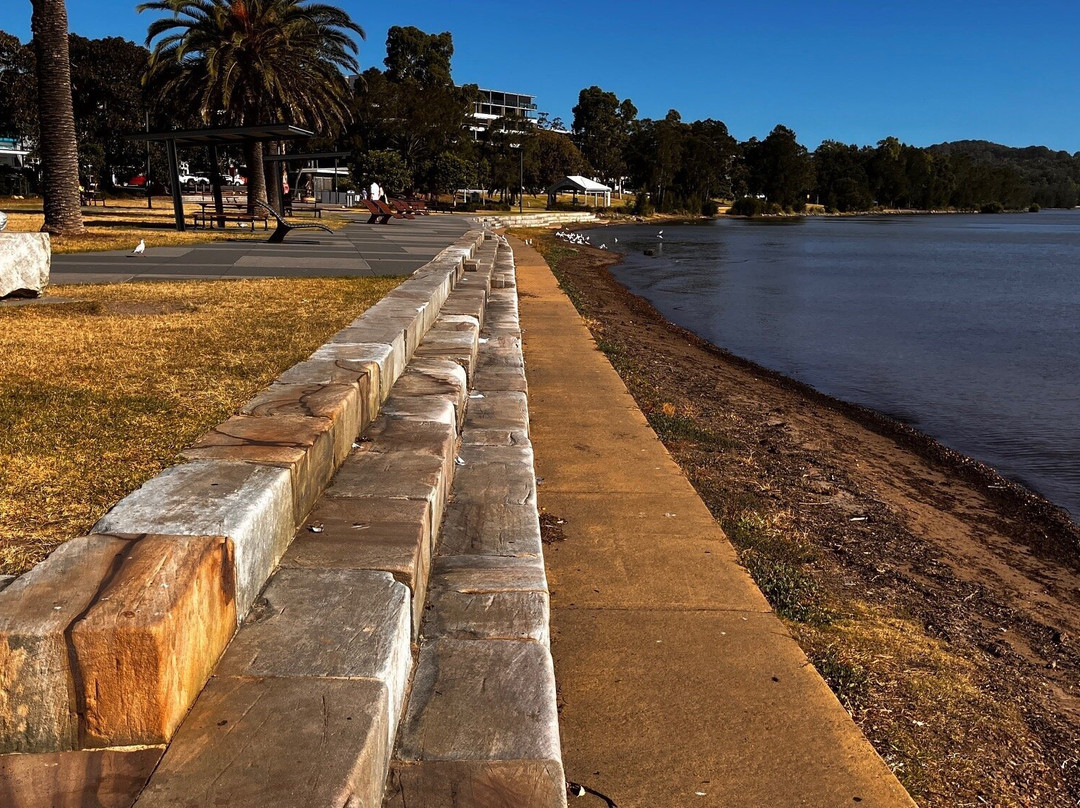 Warners Bay Esplanade景点图片