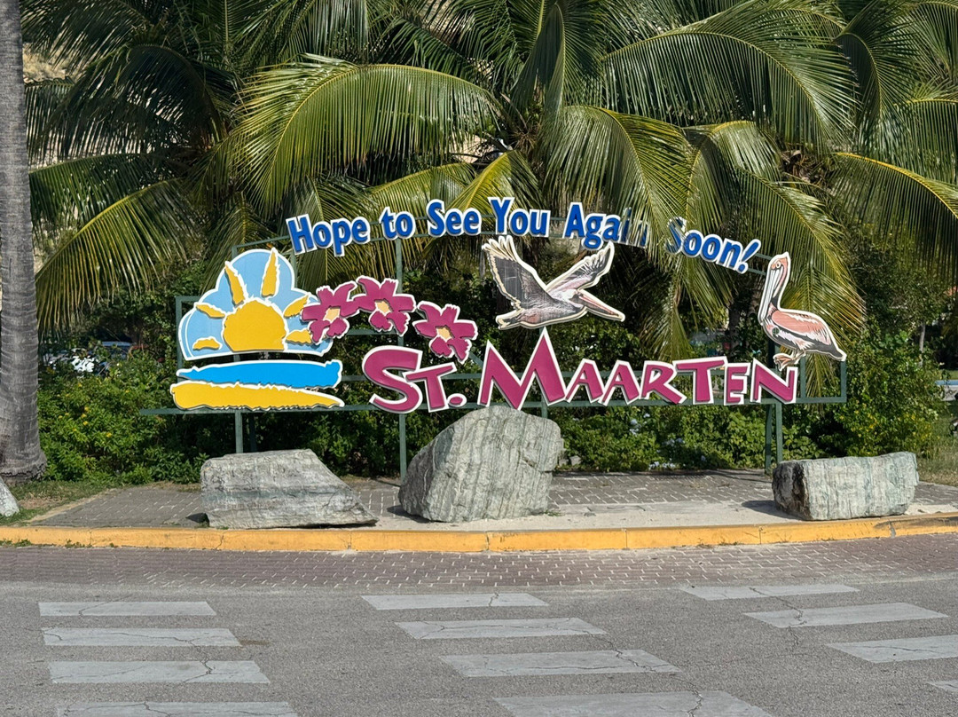 Harbour Point Village-菲利普斯堡必去景点