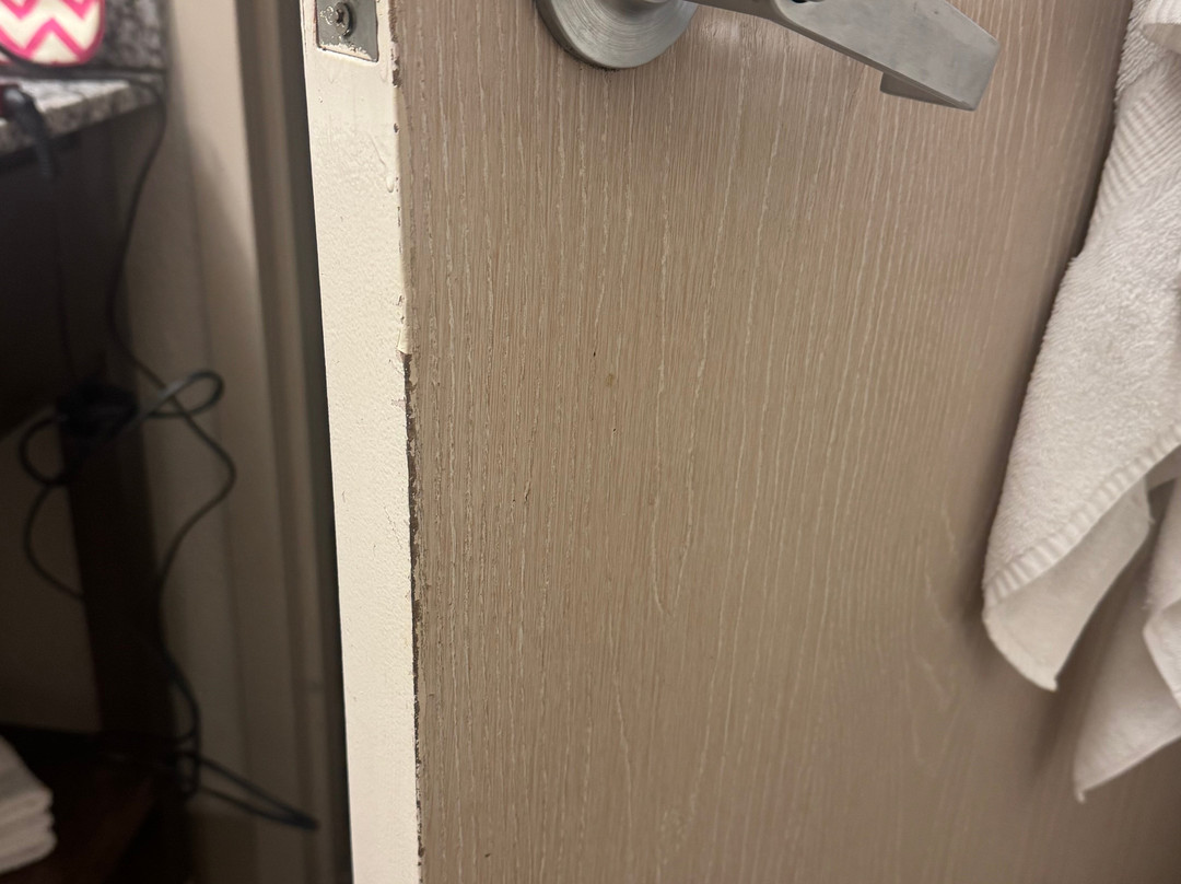 东铭基康福特套房酒店主图