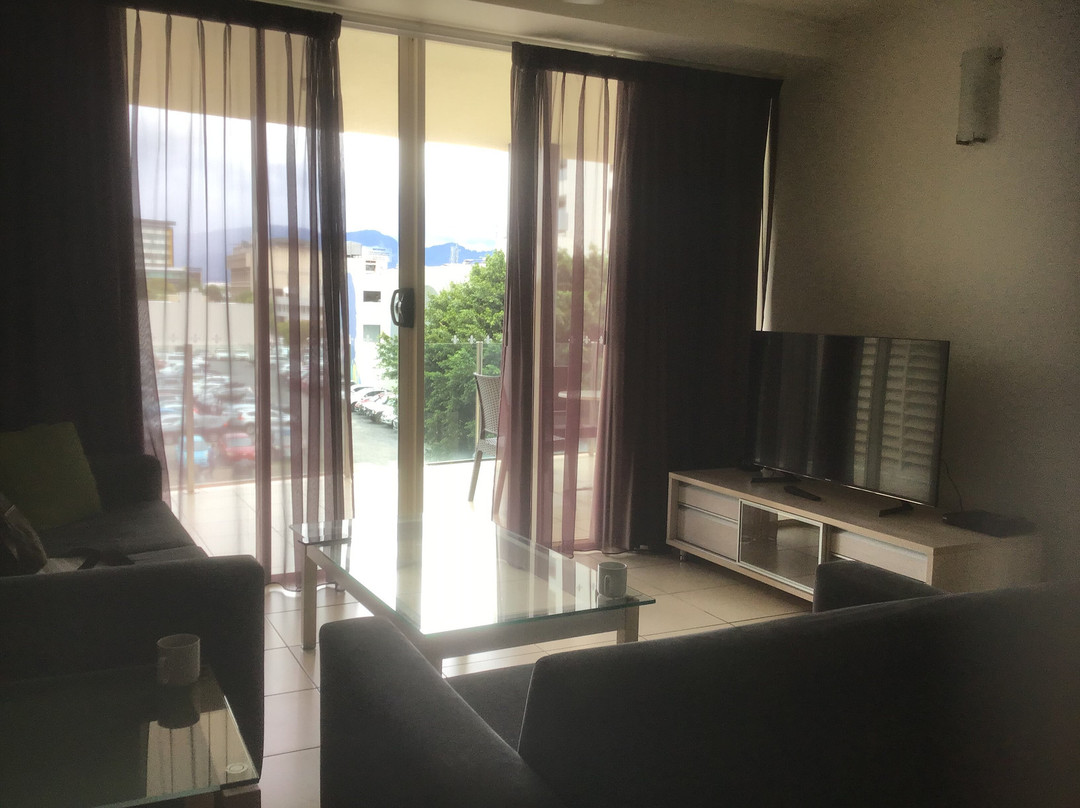 奎伊斯市雷吉斯公园酒店主图