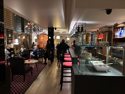 艾米利亚别墅酒店主图