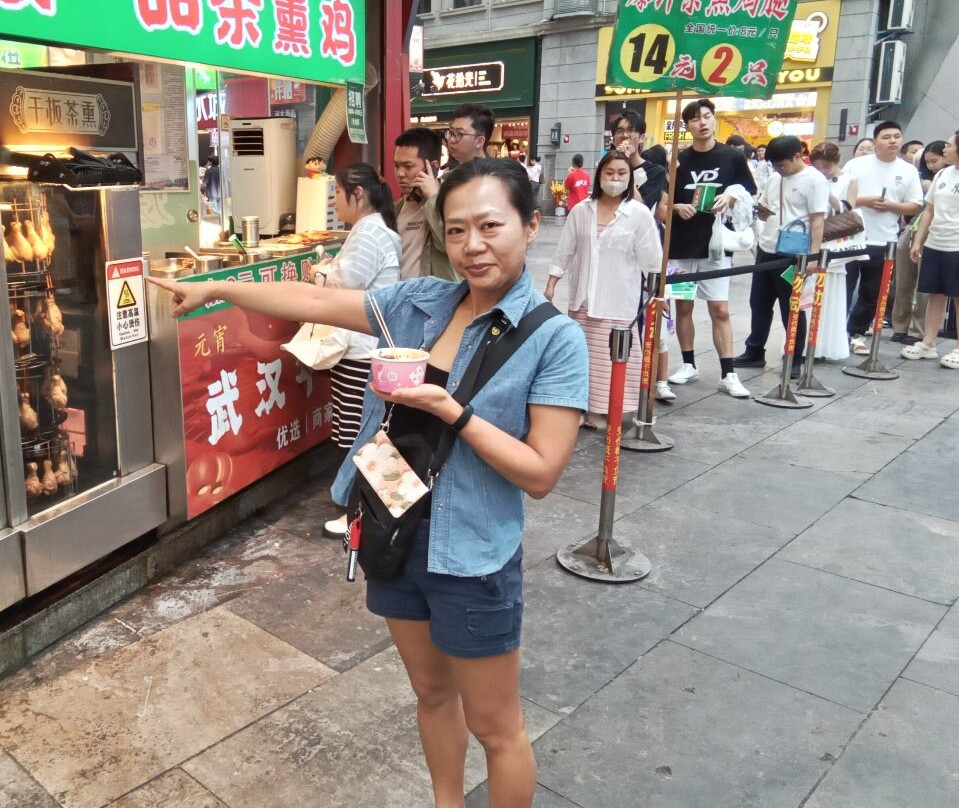 江汉路步行街-武汉市必去景点