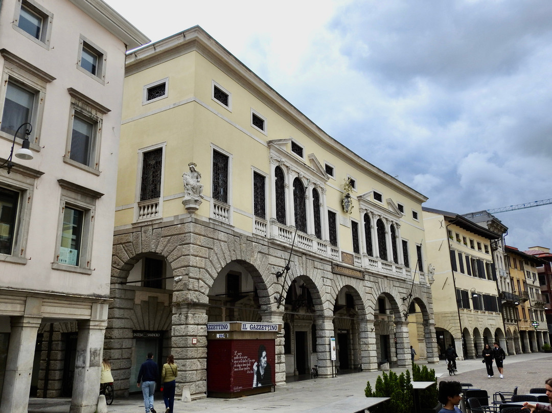 Palazzo del Monte di Pieta-乌迪内必去景点