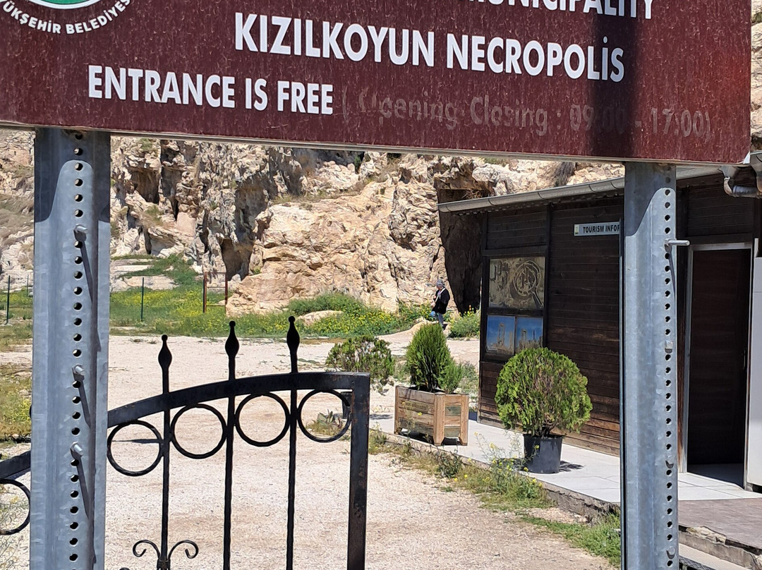 Kızılkoyun Nekropolü-Sanliurfa必去景点