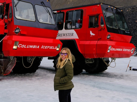 Columbia Icefield Adventure and Skywalk