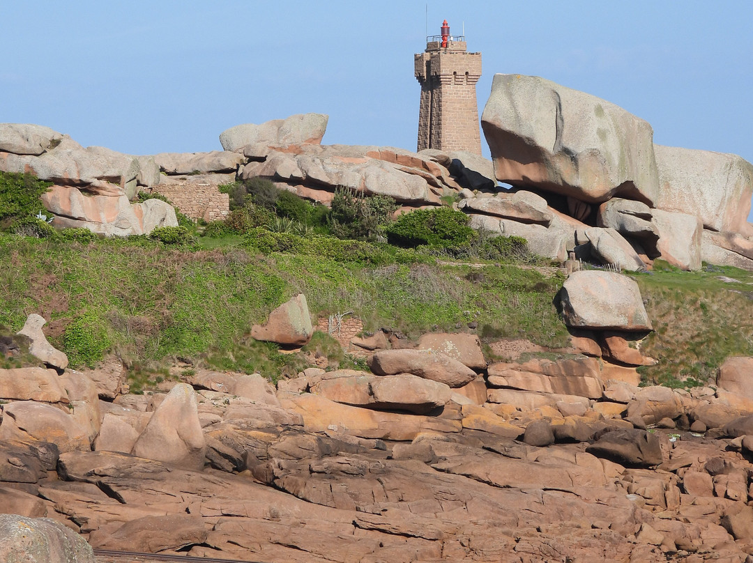 Ploumanac'h LIghthouse景点图片