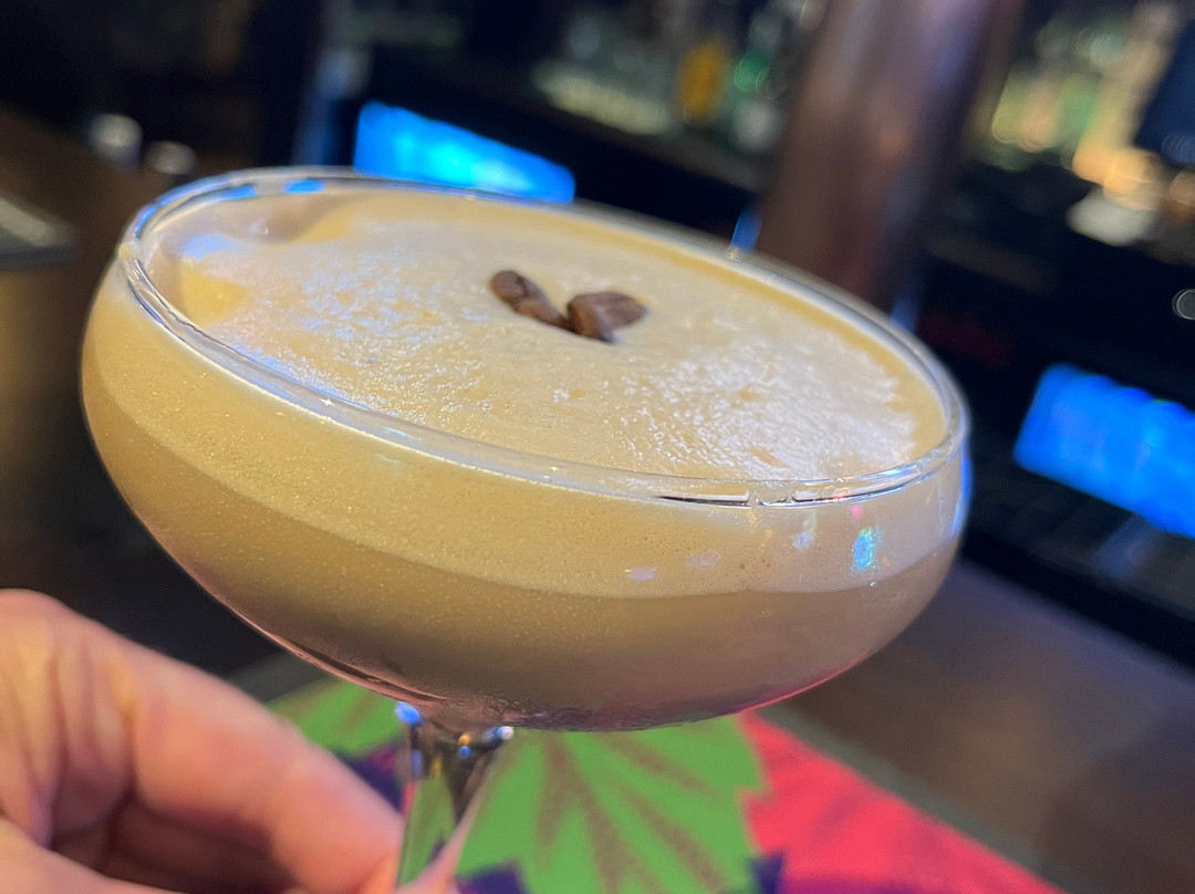 The Whitecliff Inn & The Marine Bar-Whitehead必去景点