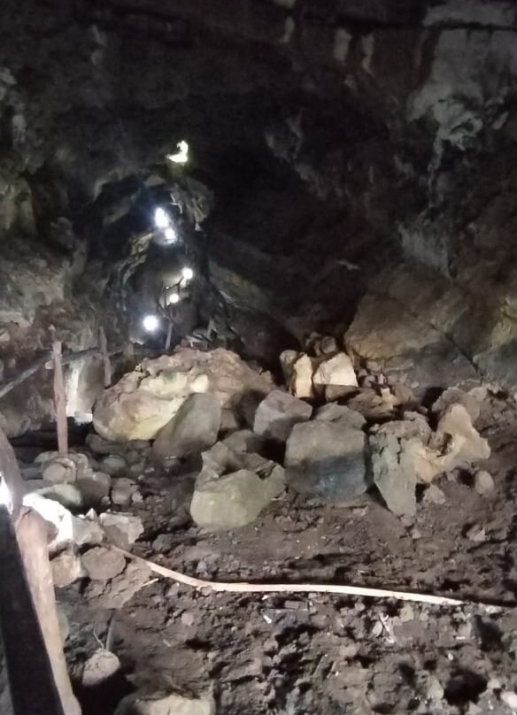 Túneles De Lava-阿约拉港必去景点